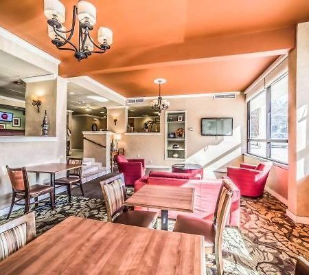 Economy Hotel Розуэлл Экстерьер фото